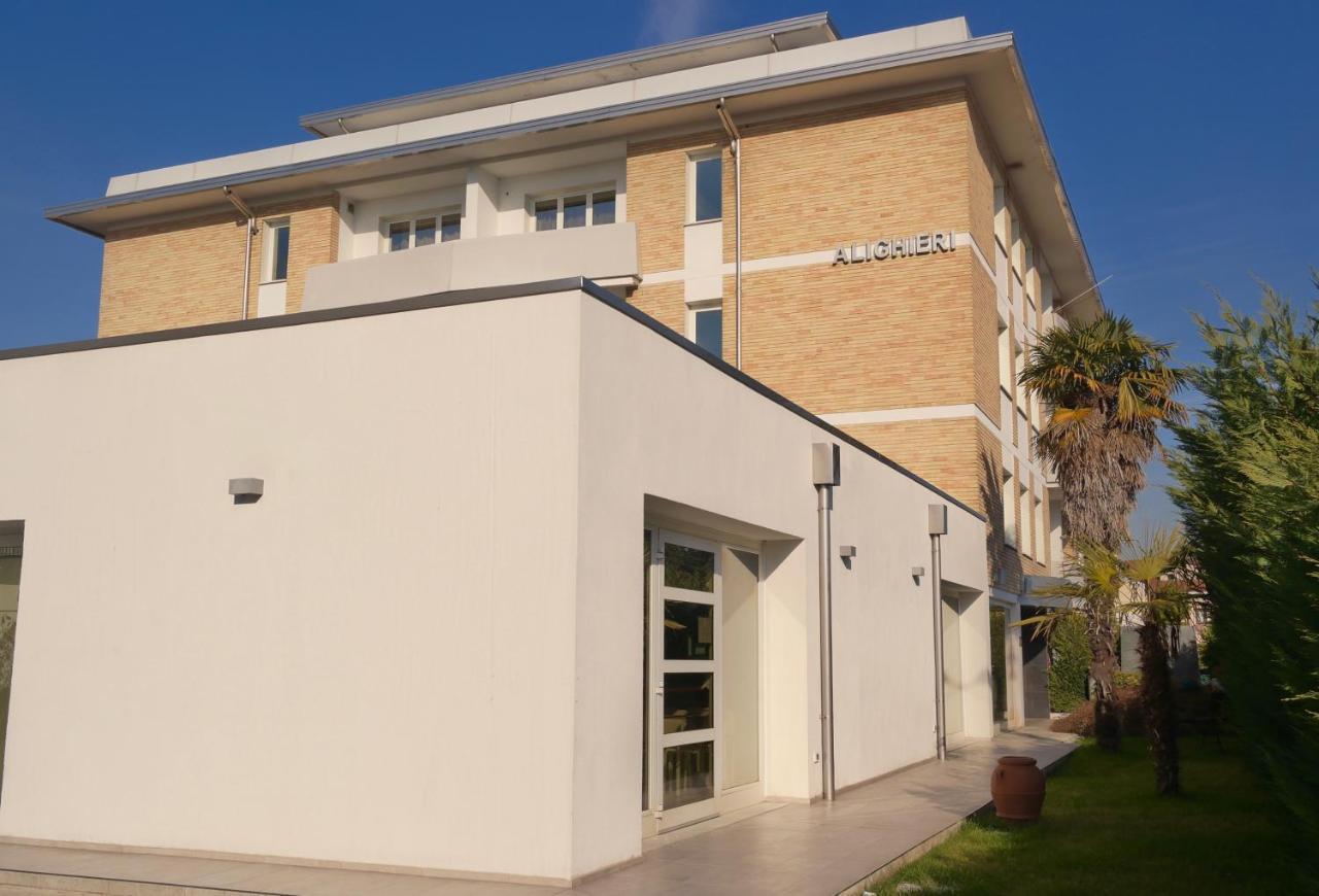 Ahr Hotel Villa Alighieri Стра Екстериор снимка